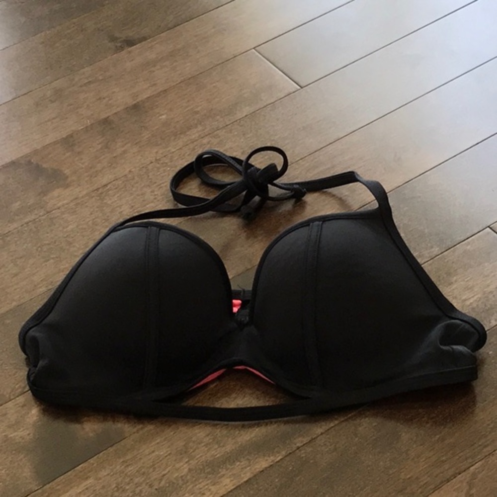 PINK Victoria’s Secret Sporty Push-up black medium